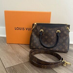 👛👛👛👛👛Louis Vuitton Monogram Pallas BB